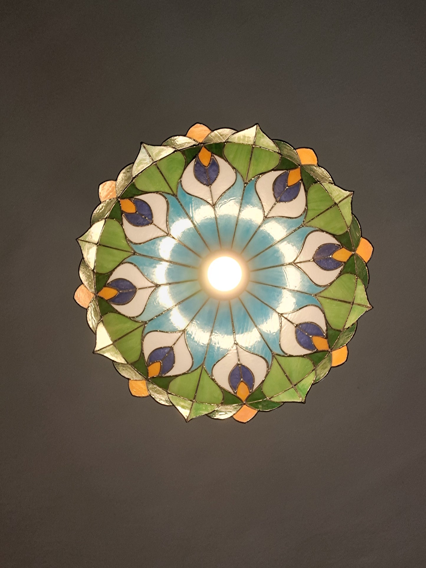 El Yapımı Vitray Lamba – Dekoratif Cam Aydınlatma | Glasy Design