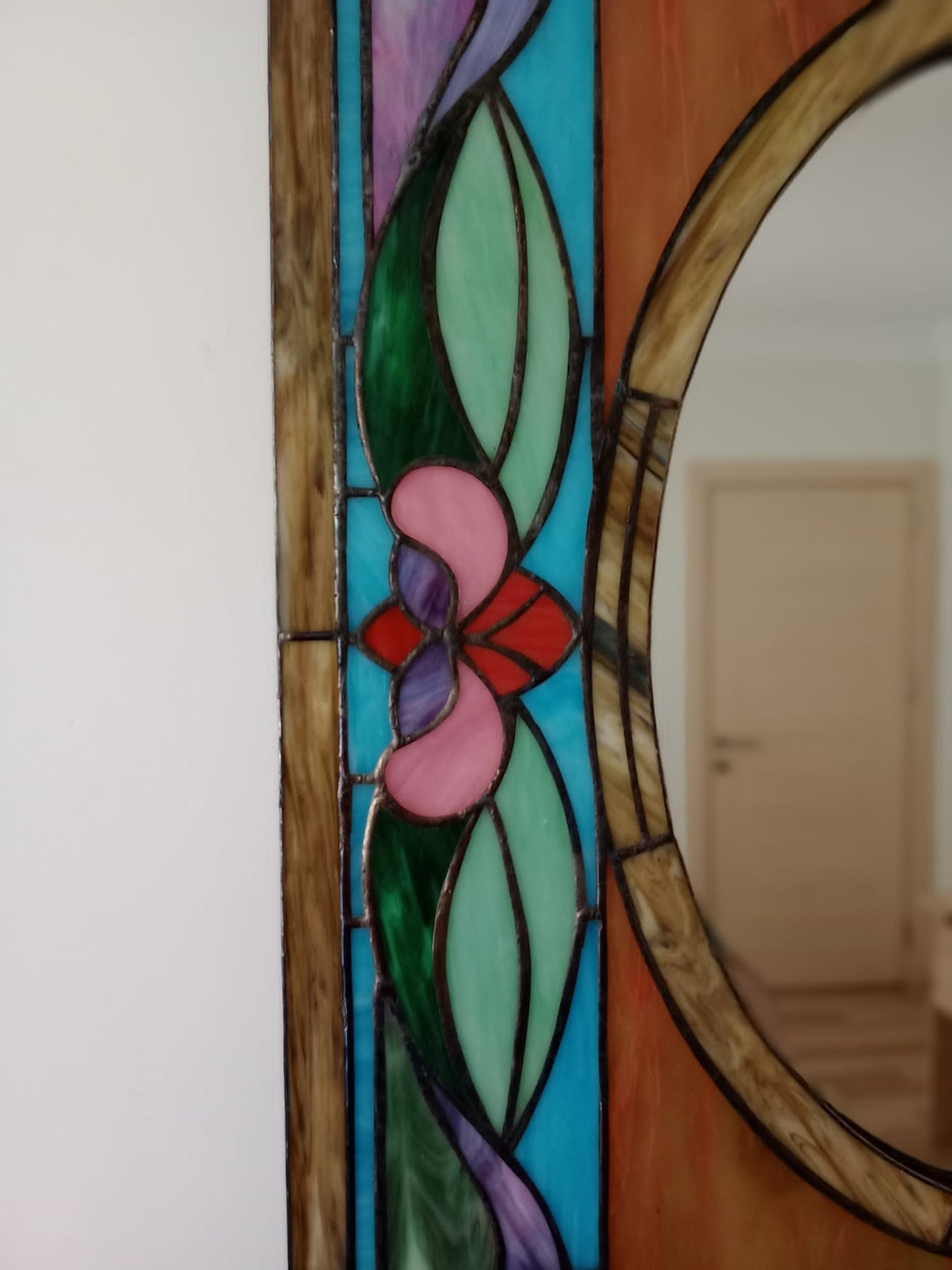 El Yapımı Vitray Ayna – Sanatsal Cam Dekorasyon | Glasy Design