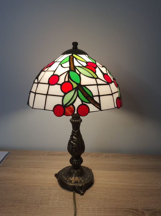 El Yapımı Vitray Abajur – Dekoratif Cam Aydınlatma | Glasy Design