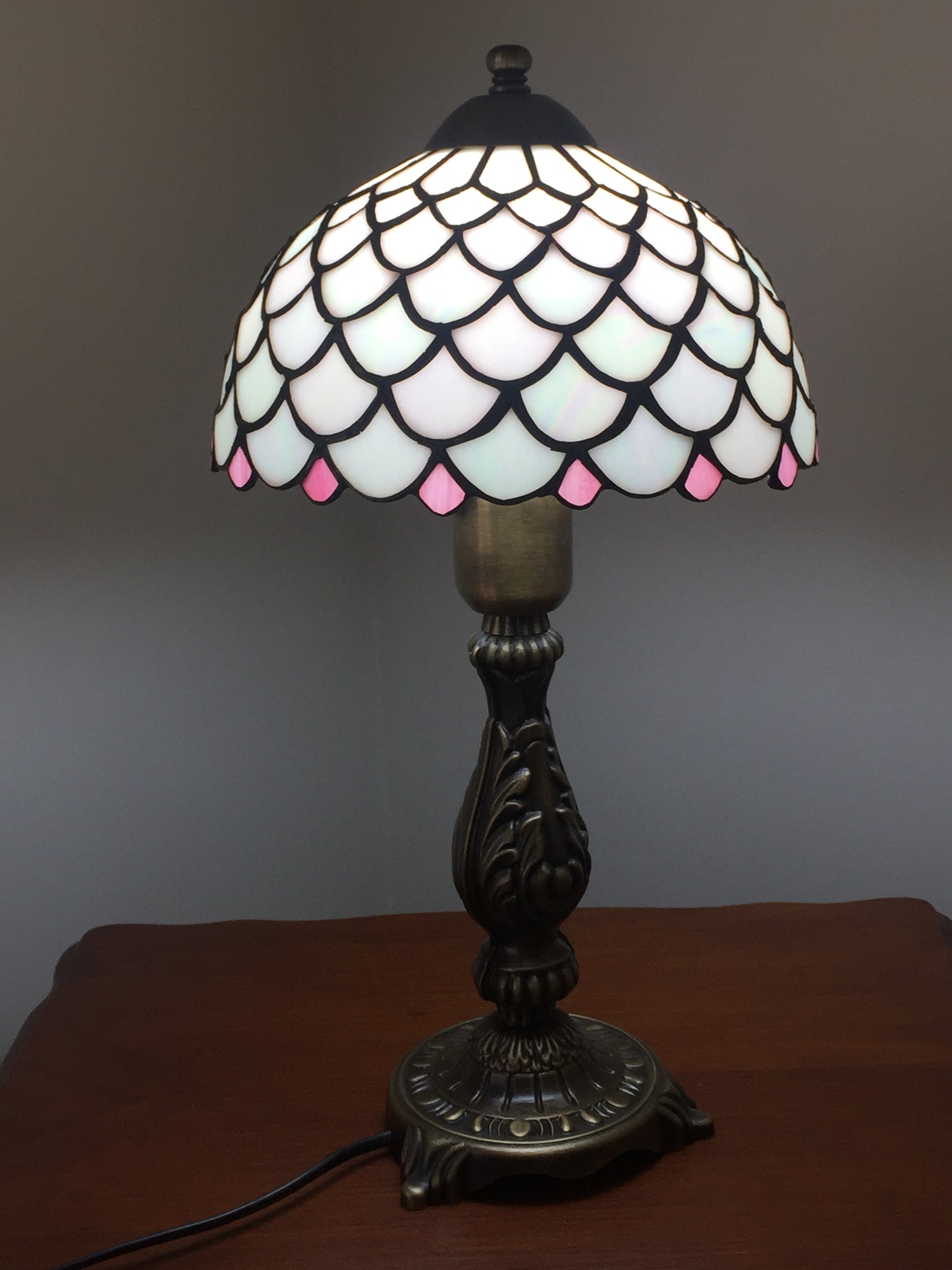 El Yapımı Vitray Abajur– Dekoratif Cam Aydınlatma | Glasy Design