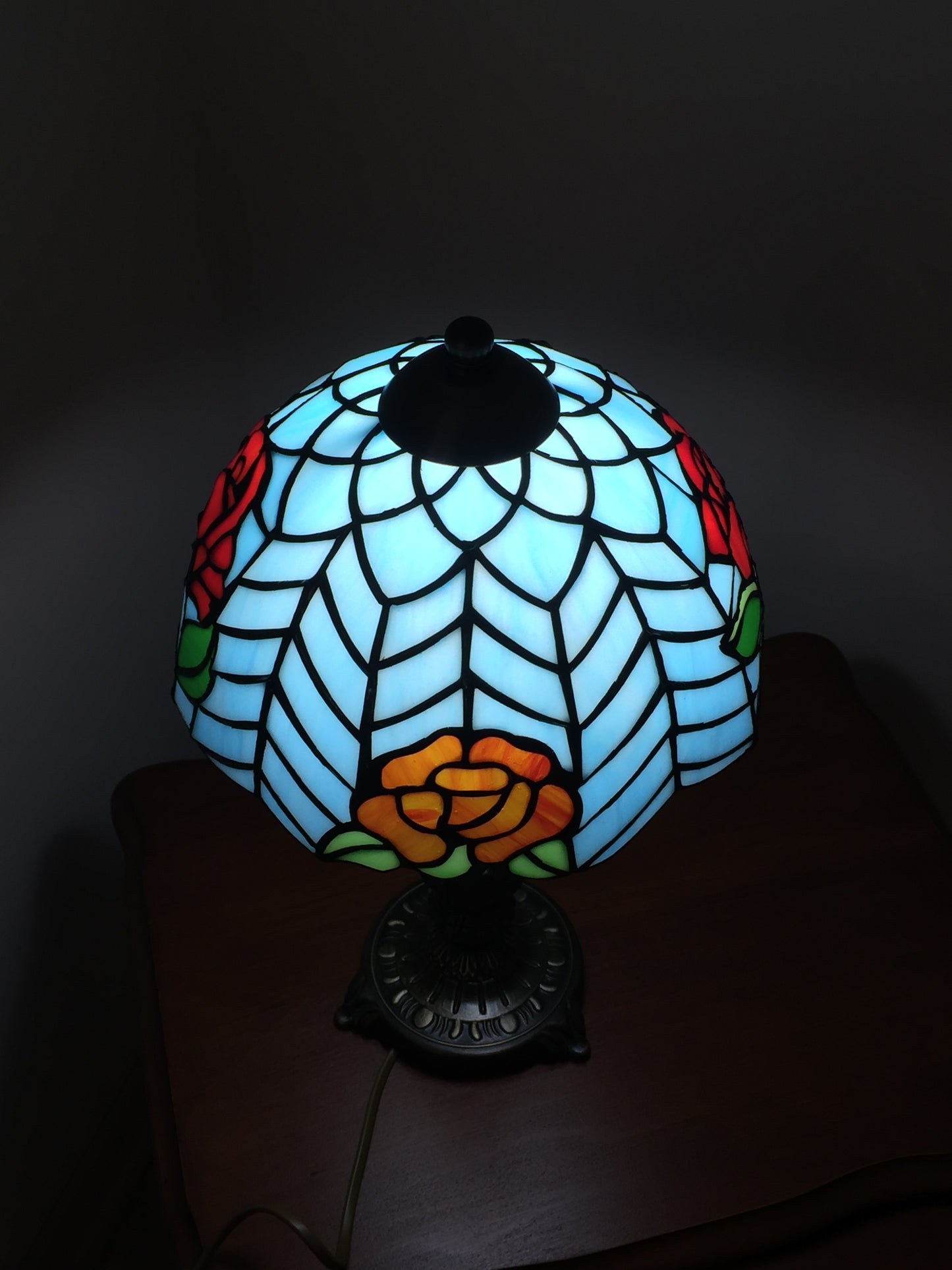 El Yapımı Vitray Abajur – Dekoratif Cam Aydınlatma | Glasy Design