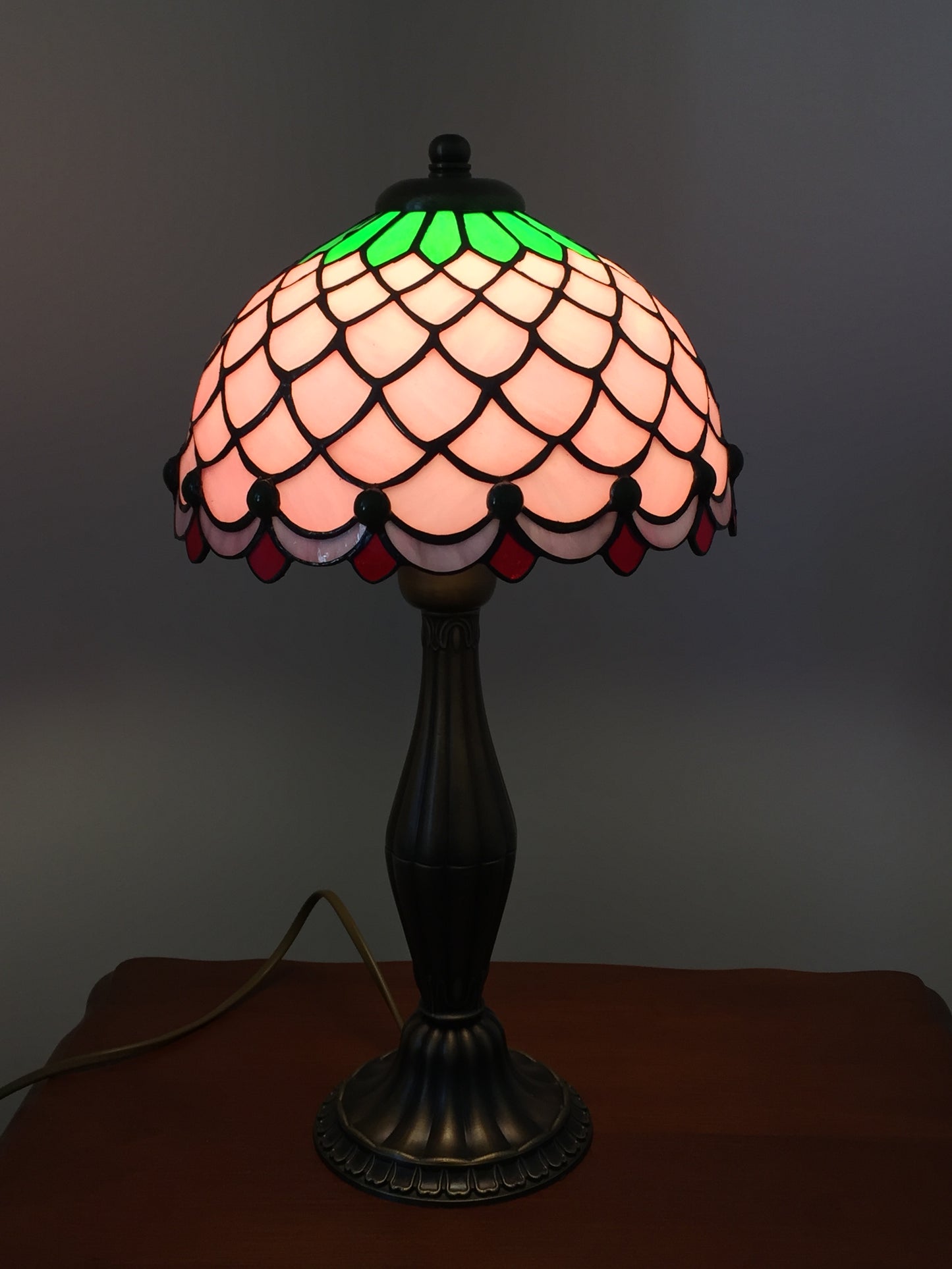 El Yapımı Vitray Abajur – Dekoratif Cam Aydınlatma | Glasy Design