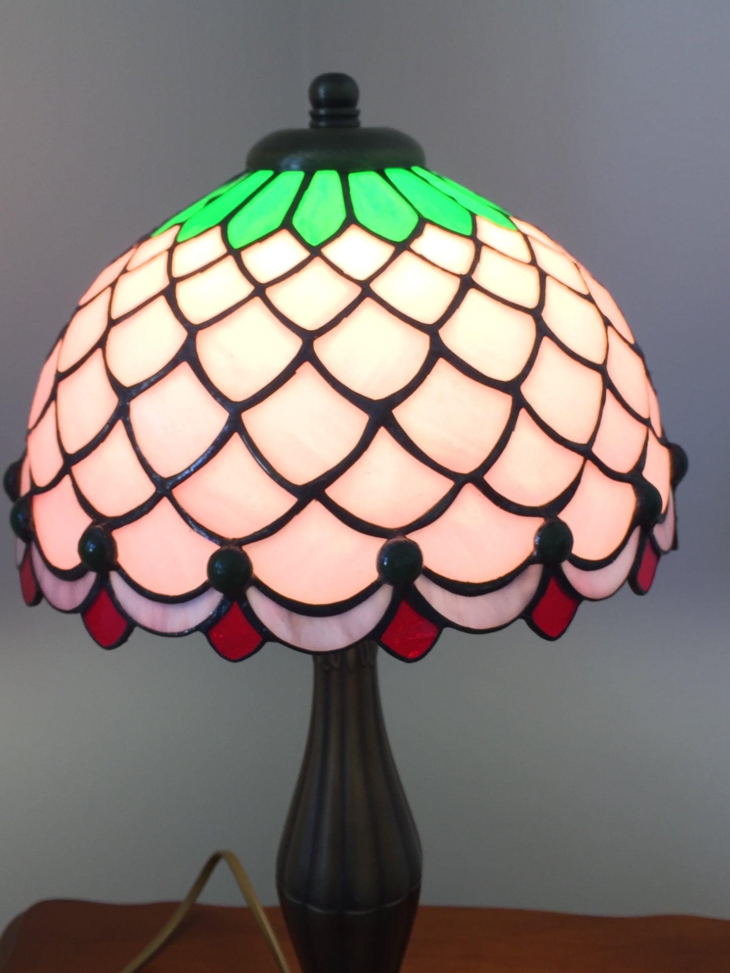 El Yapımı Vitray Abajur – Dekoratif Cam Aydınlatma | Glasy Design