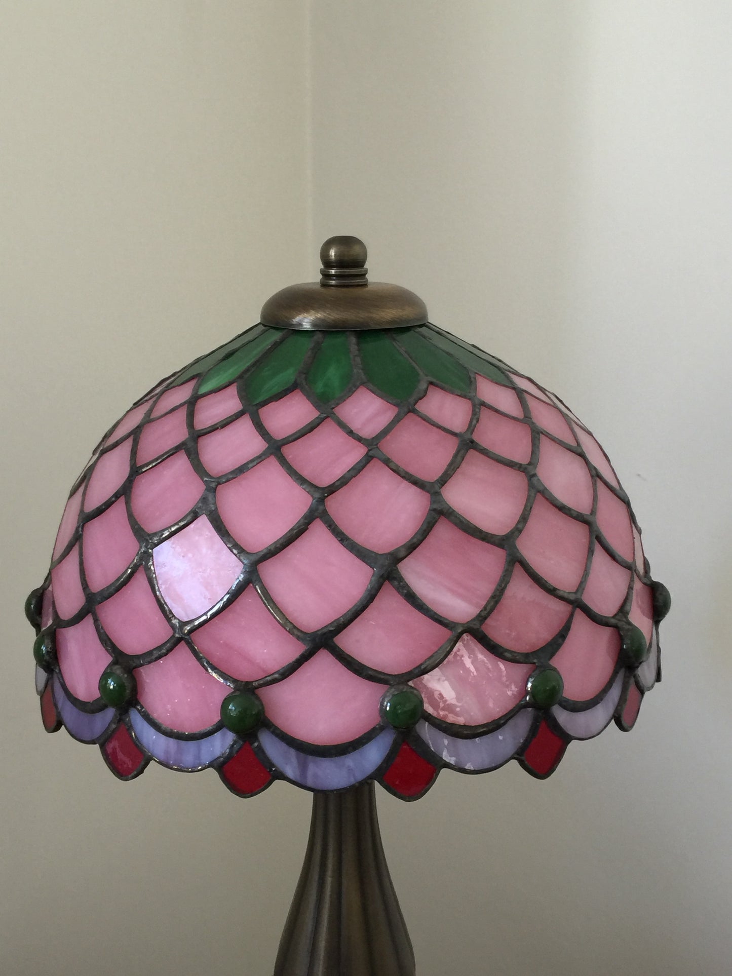 El Yapımı Vitray Abajur – Dekoratif Cam Aydınlatma | Glasy Design