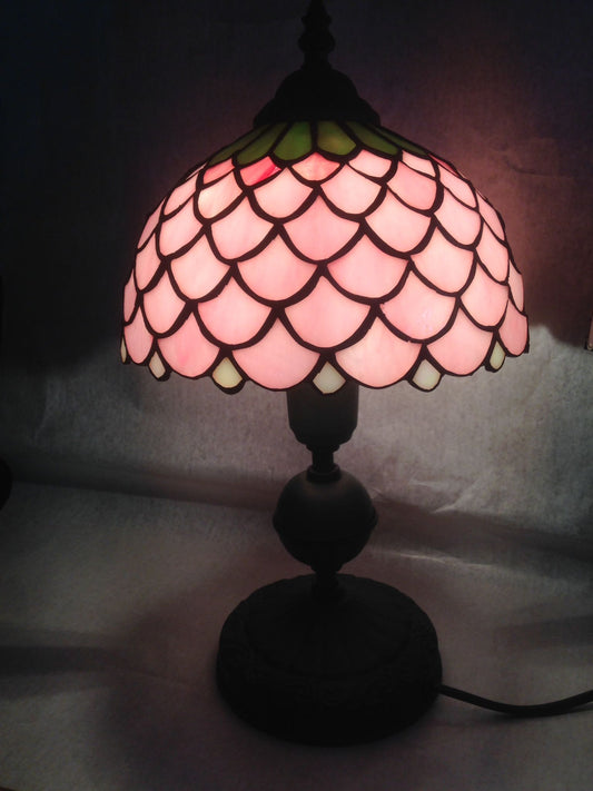 El Yapımı Vitray Abajur – Dekoratif Cam Aydınlatma | Glasy Design